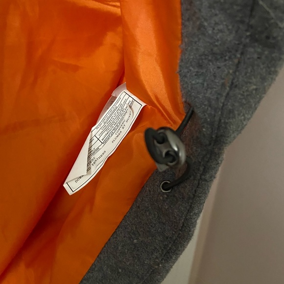 Joe Fresh grey and orange puffer vest XL - Picture 5 of 10